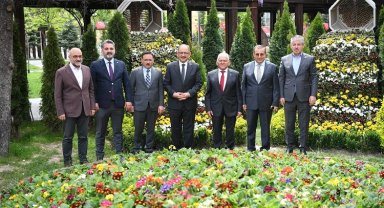 Bakan Özhaseki'den Büyükkılıç'a ziyaret