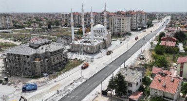 Başkan Altay: "Küçük Aymanas Caddesi'nde sıcak asfalt çalışmasına başladık"