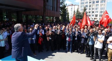 Başkan Büyükkılıç: "Kayserililerin hizmetkarı olmaya devam edeceğiz"