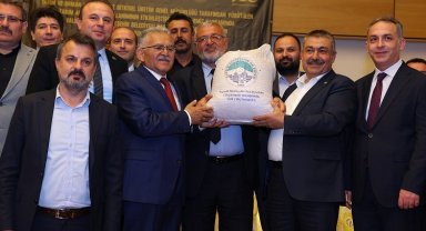 Başkan Büyükkılıç'tan çiftçiye 18 milyon TL'lik destek