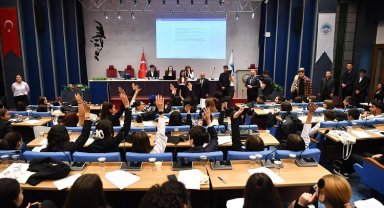 Başkan Büyükkılıç'tan gençlere TBMM sözü