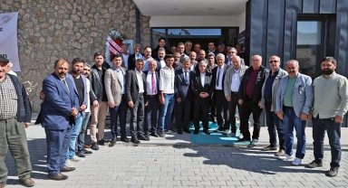 Başkan Yalçın'ın ilk kırsal ziyareti Yamaçlı'ya