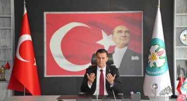 Başkan Zeyrek'ten Kadir Gecesi mesajı