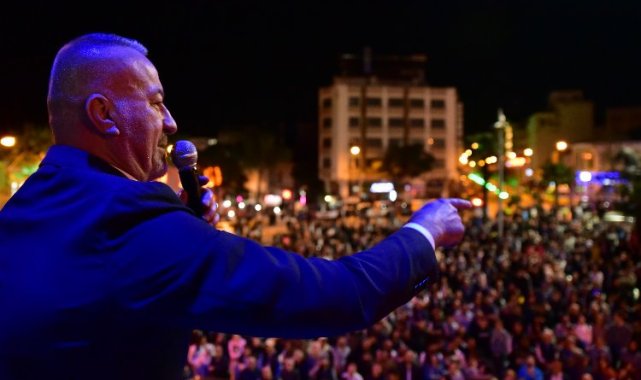 Bursa Karacabey'de Başkan Karabatı göreve başladı
