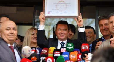 Bursa Osmangazi'de Erkan Aydın dönemi başladı