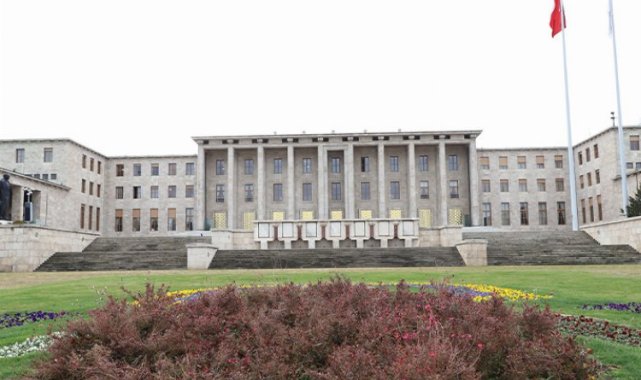 Büyük Meclis'te mesai yeniden başlıyor