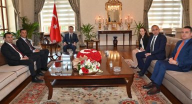 Büyükşehir Başkanı Zeyrek'ten Vali Enver Ünlü'ye ziyaret