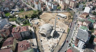 Çayırova kent meydanında çalışmalar sürüyor