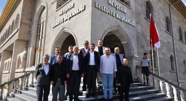 "Esnaflarımızın her zaman yanında olacağız"