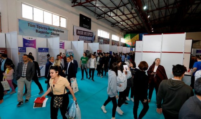 Gençler bu organizasyonda üniversite ve meslekleri tanıyacak