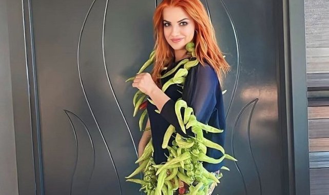 Kıvılcım Kalay'dan tiyatro sahnesine Demet Akalın modeli