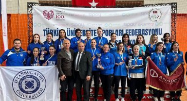 Manisa BBSK'lı Karateciler Şampiyonaya damga vurdu