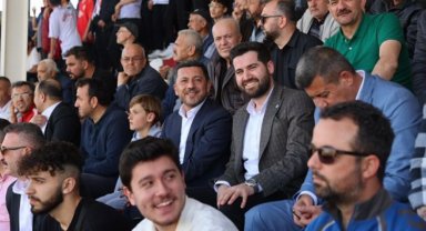 Nevşehir Belediyespor taraftarları Arı'yı bağrına bastı