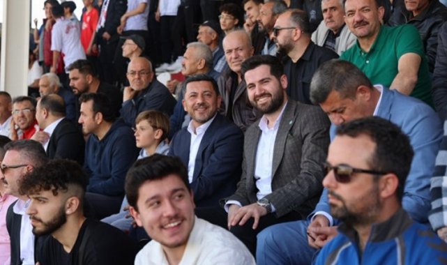 Nevşehir Belediyespor taraftarları Arı'yı bağrına bastı