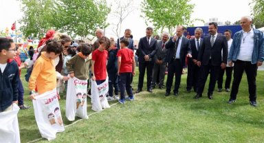 TBMM bahçesinde renkli buluşma