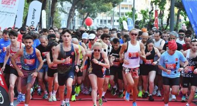 Türkiye'nin en hızlı maratonunda kazananlar belli oldu... Birincilik Kenya ve Etiyopya'ya...