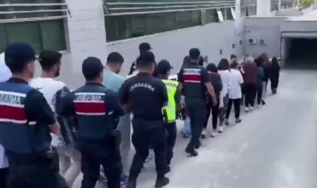 13 ilde 65 'Siber' gözaltı!