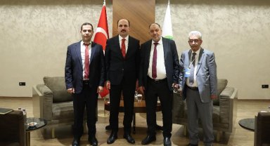 Başkan Altay Konya'da yapılan OICC kapsamında ikili temaslarda bulundu