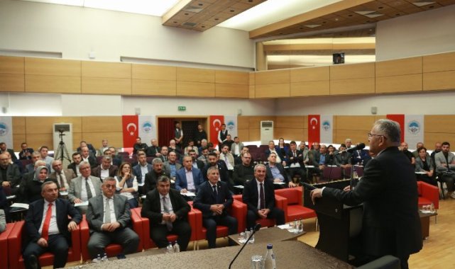 Başkan Büyükkılıç, Yerel Yönetimler Mevzuat Bilgilendirme Eğitimi Programı'na katıldı