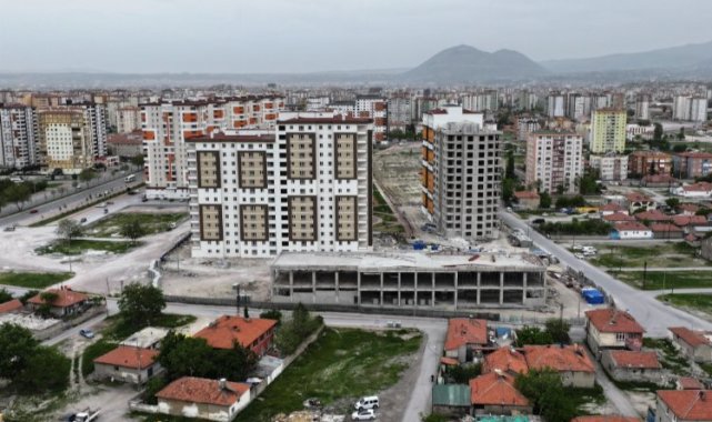 Başkan Çolakbayrakdar, "Türkiye'ye örnek kentsel dönüşüm gerçekleştiriyoruz"