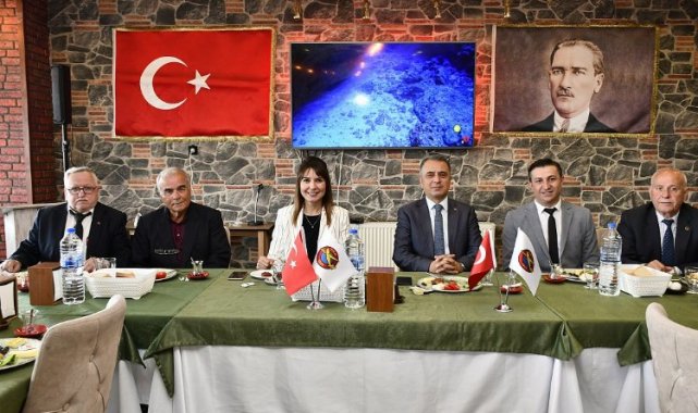 Başkan Nergiz Karaağaçlı Öztürk muhtarlarla buluştu