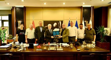 Bursa Bilecikliler Derneği'nden Başkan Bozbey'e ziyaret
