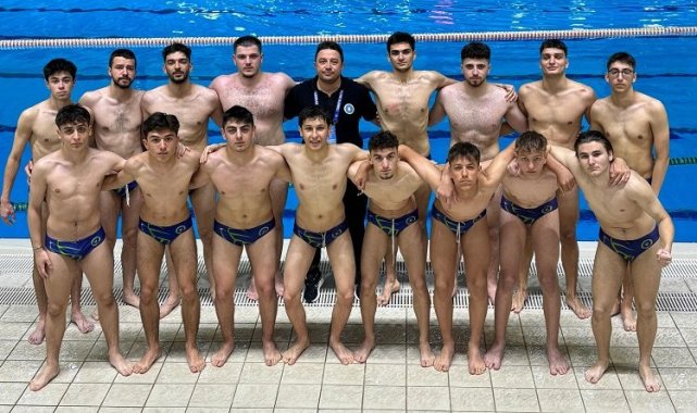 Bursa Büyükşehir Belediyespor Sutopu Takımı namağlup finalde