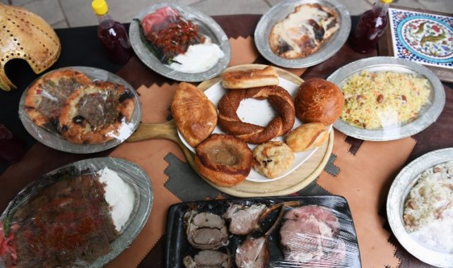 Bursa'nın lezzetleri Tophane Meydanı'nda tanıtıldı