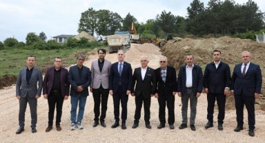 İnegöl Yeniceköy Mahallesinde yeni yollar açılıyor