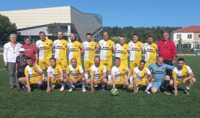 İpsala Veteranlar yarı finale kaldı