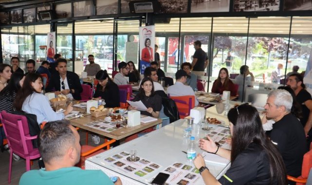 İzmit Belediyesi, 19 Mayıs'a gençlerle hazırlanıyor
