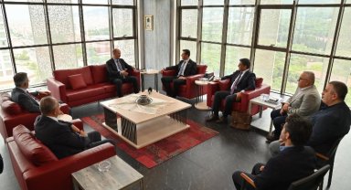 Kaymakam Atilla Kantay'dan Başkan Ferdi Zeyrek'e ziyaret