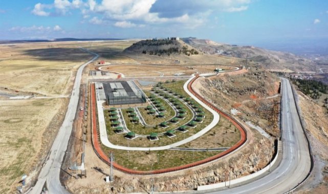Kocasinan Millet Bahçesi'nde, Erciyes gündoğumu büyülüyor