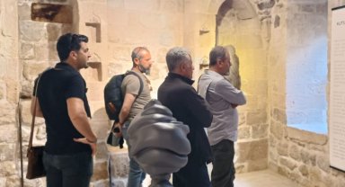 ''Kutsal İnsan ve Çıplak Hayat Sergisi'' Mardin'de sanatseverler ile buluştu