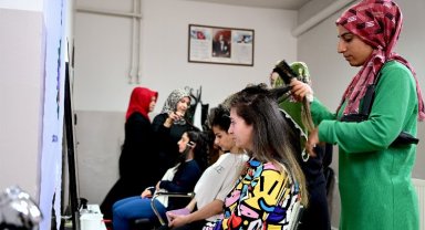 Malatya'da meslek edindirme kursları devam ediyor