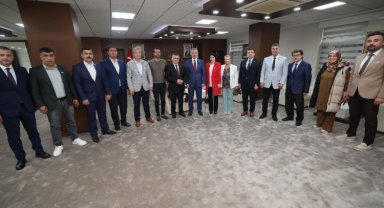 "Milletin emanetini en güzel şekilde taşıyoruz"