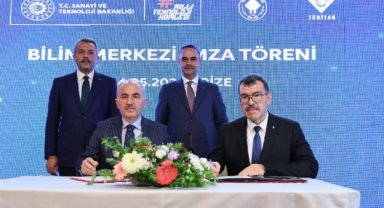 Rize'de imzalar atıldı