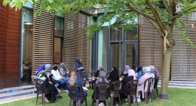 Sakarya'da "Aile Mektebi" eğitimleri büyük ilgi görüyor
