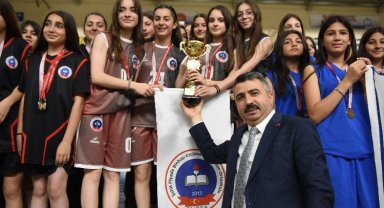 Yıldırım'da Okul Sporları İlçe Şenlikleri tamamlandı