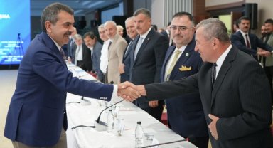 Bakan Tekin, eğitim sendikalarıyla buluştu