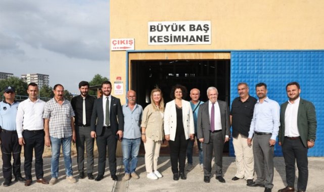 Başkan Şadi Özdemir kurban pazarını ziyaret etti