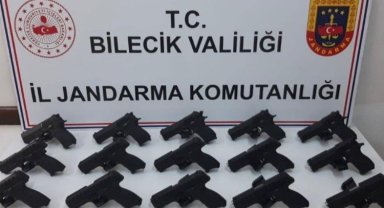 Bilecik Bozüyük'te ruhsatsız tabancalara el konuldu