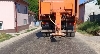 Bilecik'te sıcaktan asfalt eridi