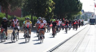 Bisiklet Korteji İzmit sokaklarına renk kattı
