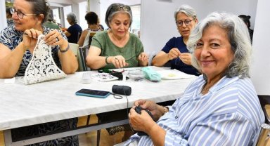 Bu merkeze gelen gençleşiyor