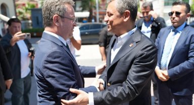 CHP Lideri Özel'den, Manisa Vali Ünlü'ye ziyaret
