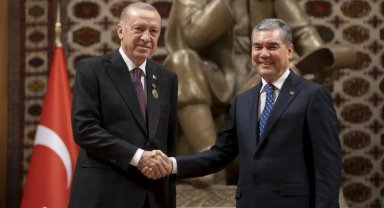 Cumhurbaşkanı Erdoğan, Berdimuhammedov ile görüştü