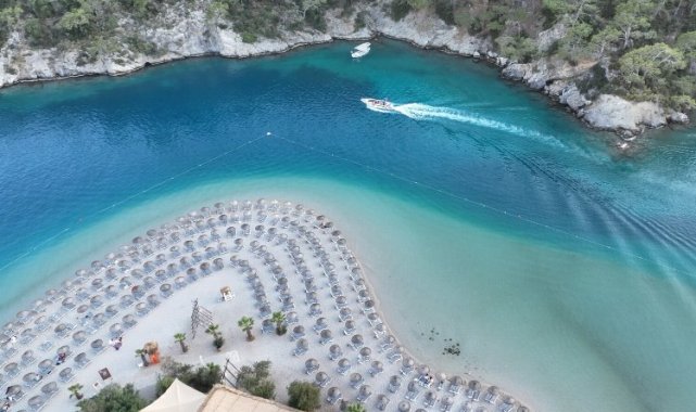 Halk plajları tatilcilerin uğrak yeri oldu