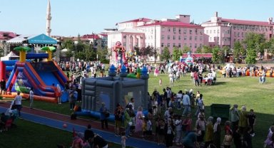 Hülya Koçyiğit Trabzon Kültür Yolu Festivali'nde