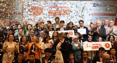İstanbul'da liseli gençler projeleriyle yarıştı